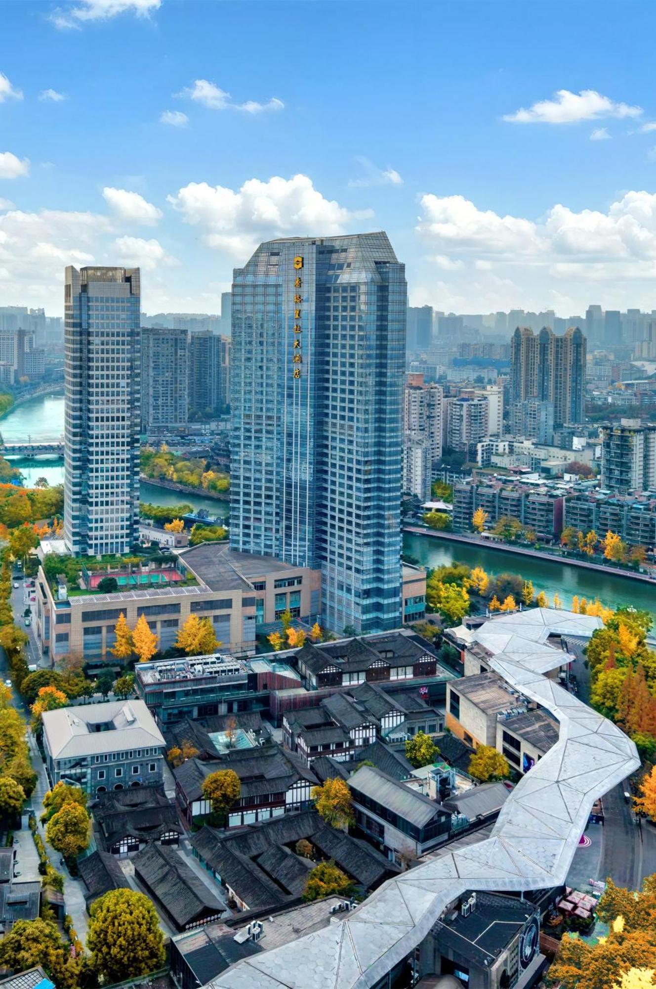 Shangri-la Hotel 5*