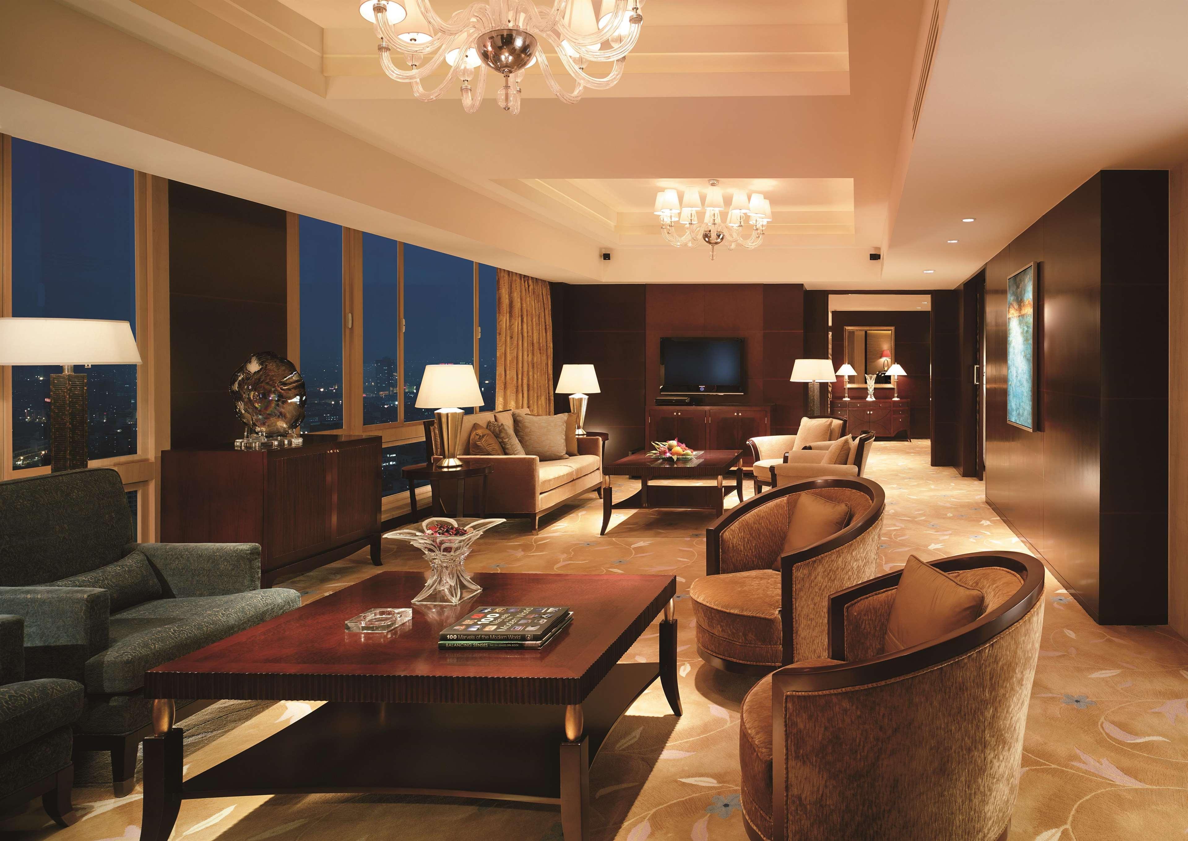 Shangri-la 5*