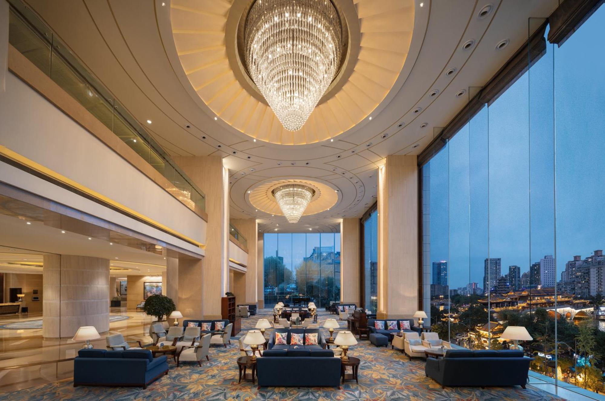 Hotel Shangri-la 5*