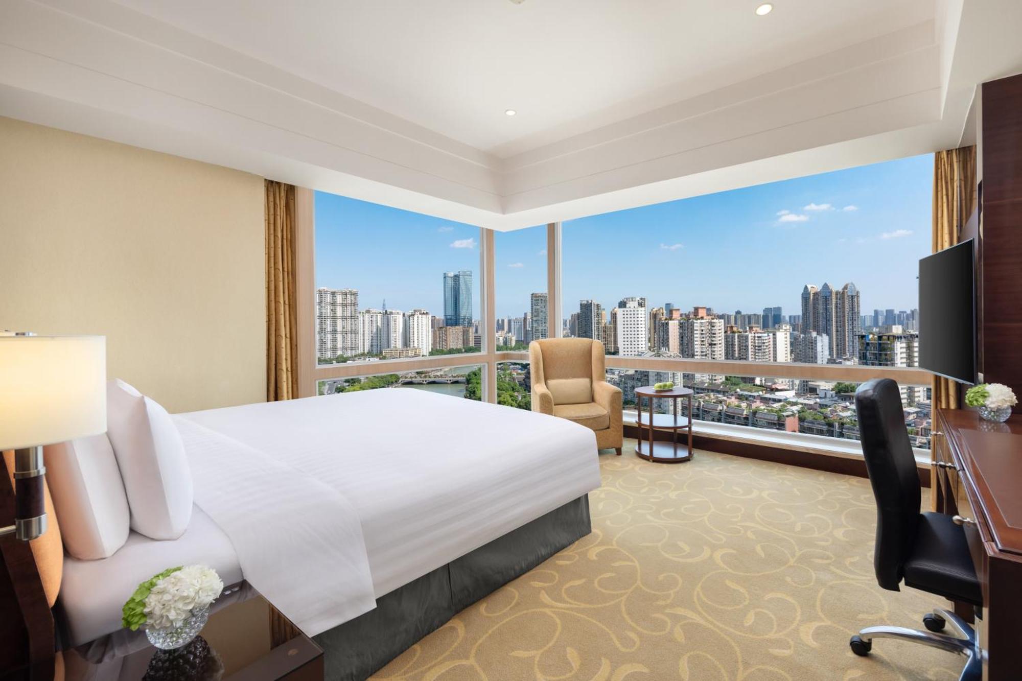 Shangri-la Hotel