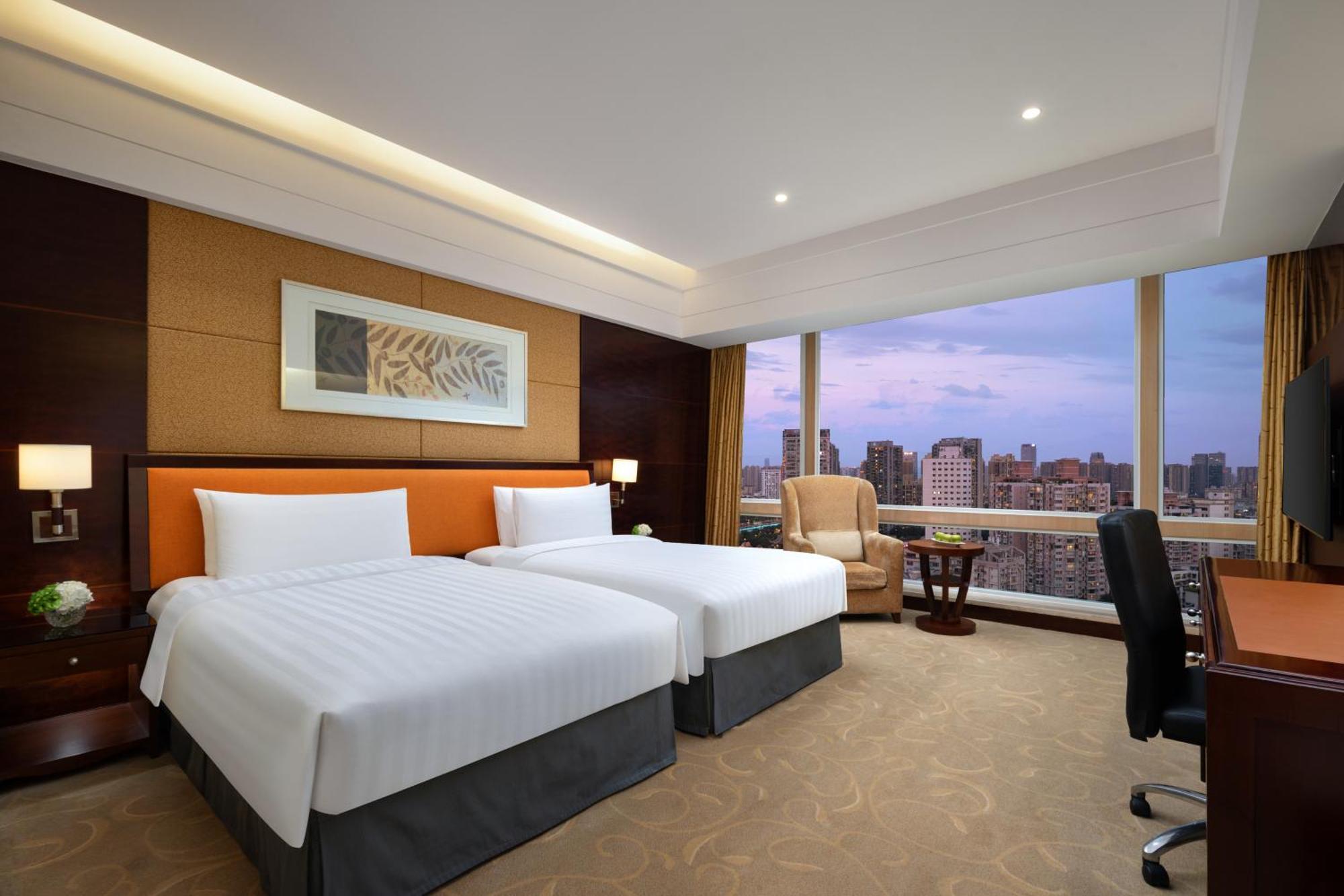 Hotel Shangri-la 5*